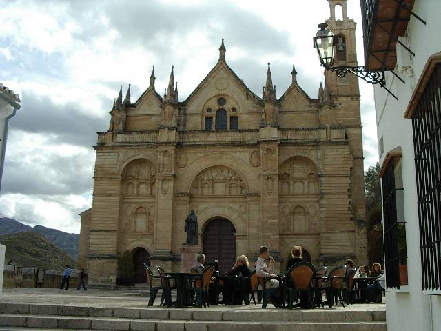 Antequera. D�jeuner.