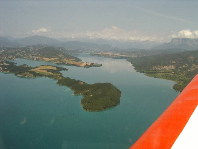 Sur la deuxi�me presqu'ile : la piste.