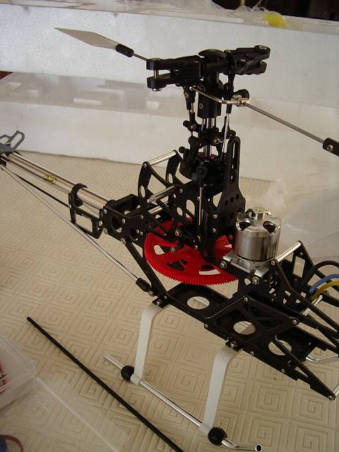 Montage en cours. Bonne m�canique (plastique).